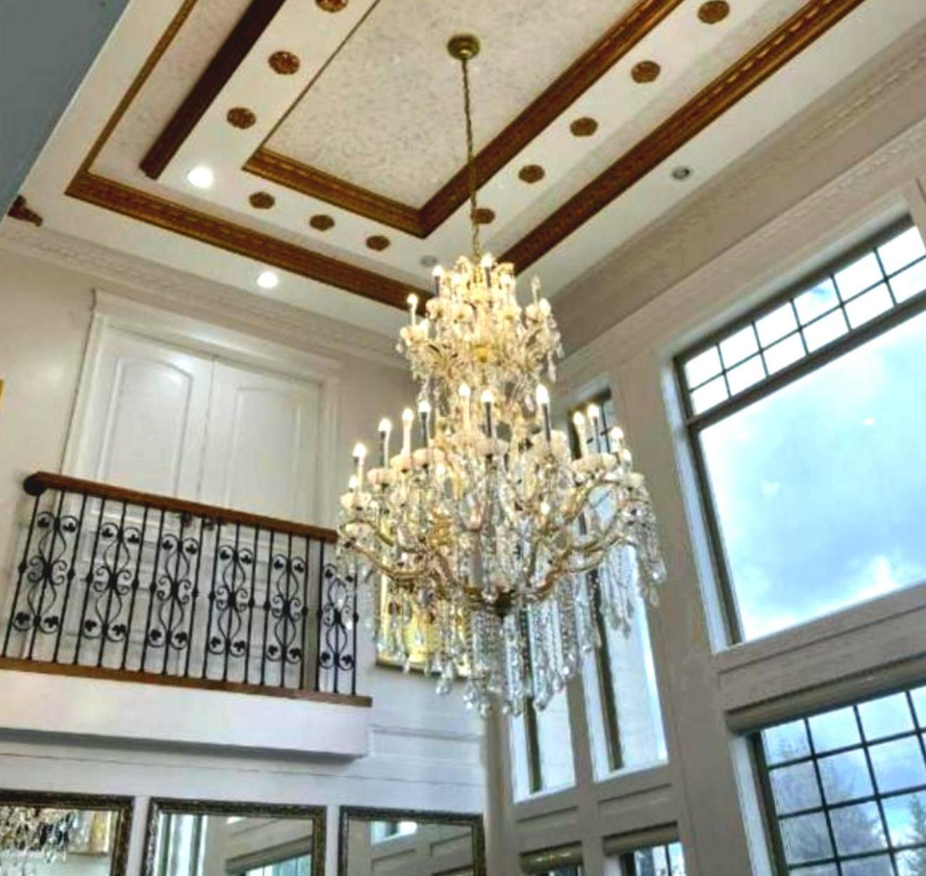 Hotel Empress Madani Palace Surrey Exterior foto